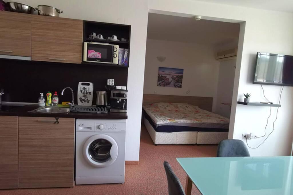 Seaview - Clara Sarafovo - 100m To Sea Apartment *