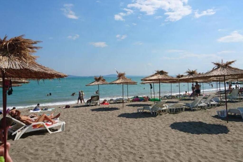 Seaview - Clara Sarafovo - 100m To Sea Apartment Burgas
