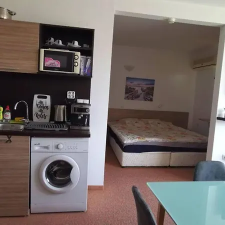 Seaview Apartment - Clara Sarafovo - 100M To Sea Burgas Exterior photo